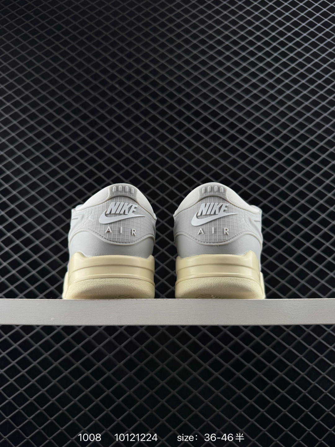 Air Jordan 4 RM ”Black Sail“